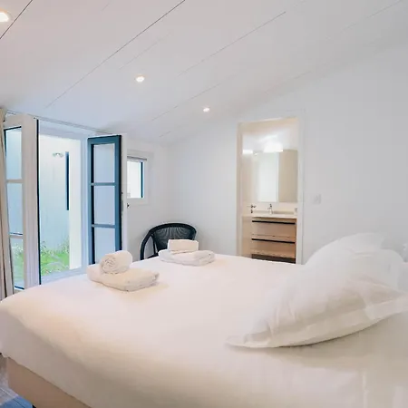 Berry Villa
